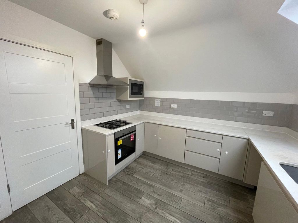 Property photo 3 of 5 Kitchen