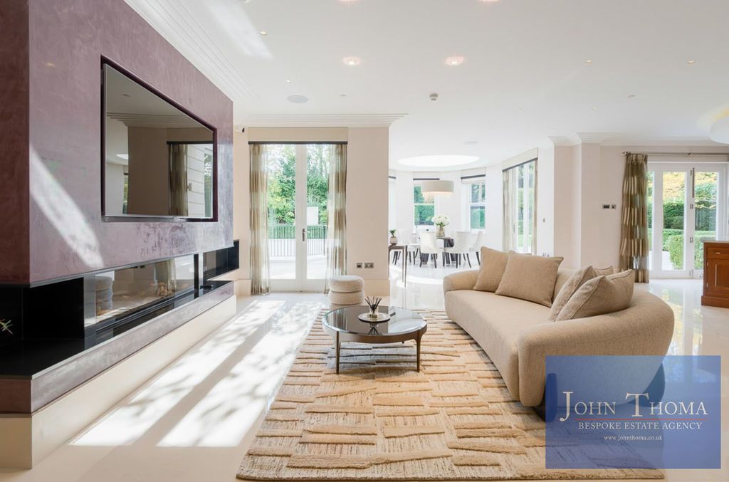 Additional image 4 of 6 bed detached house for saleSylvan Avenue, Emerson Park RM11