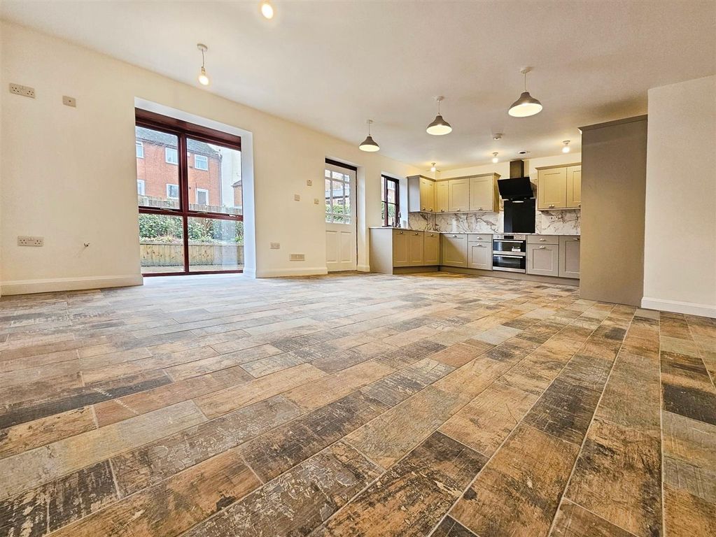 Property photo 2 of 31 018c15Fc-20260211_114215.Jpg