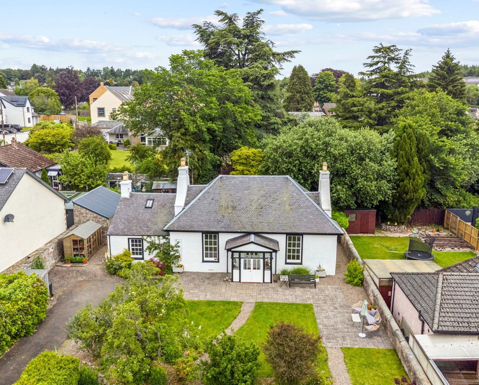 Property photo 1 of 31