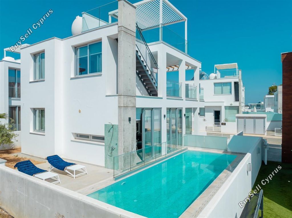 Property photo 1 of 37