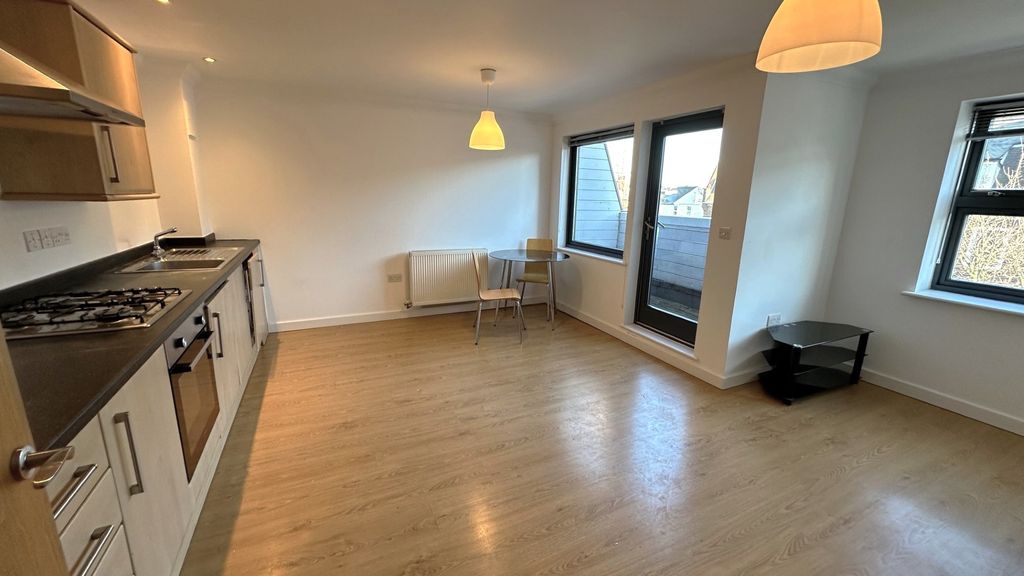 Property photo 3 of 14