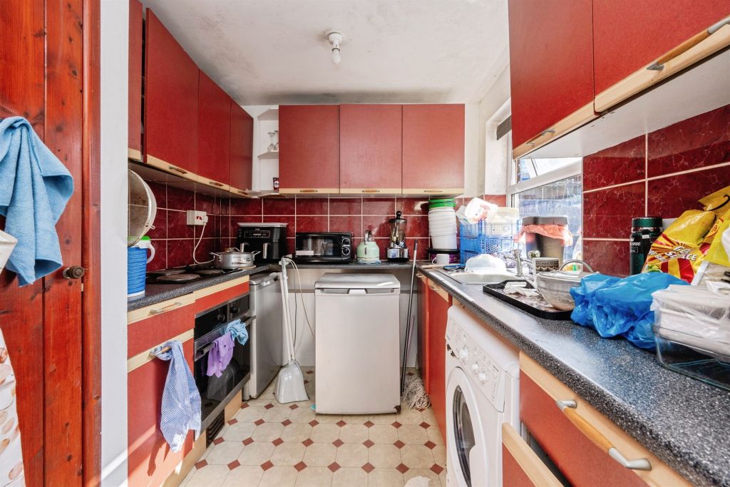 Property photo 2 of 14