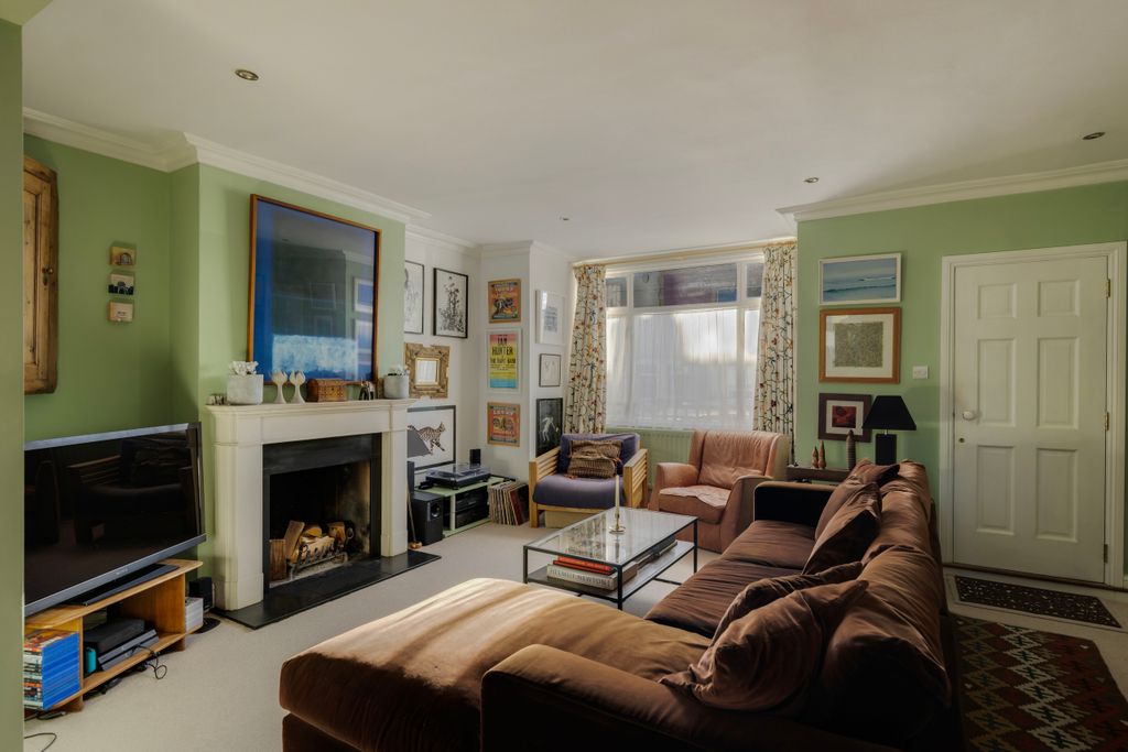 Property photo 2 of 30 Photo 2