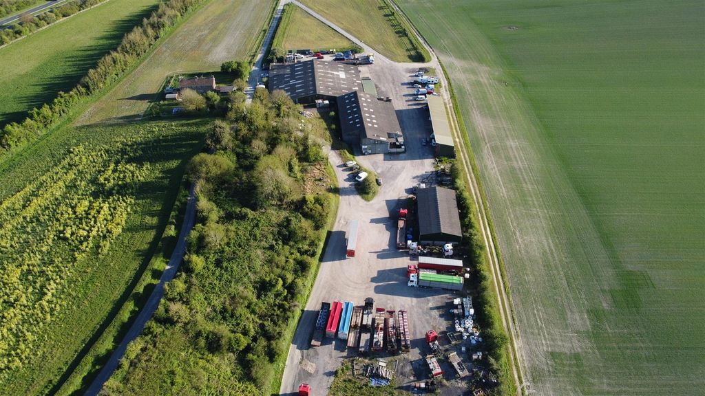 Property photo 3 of 18 Dji_0823.Jpg