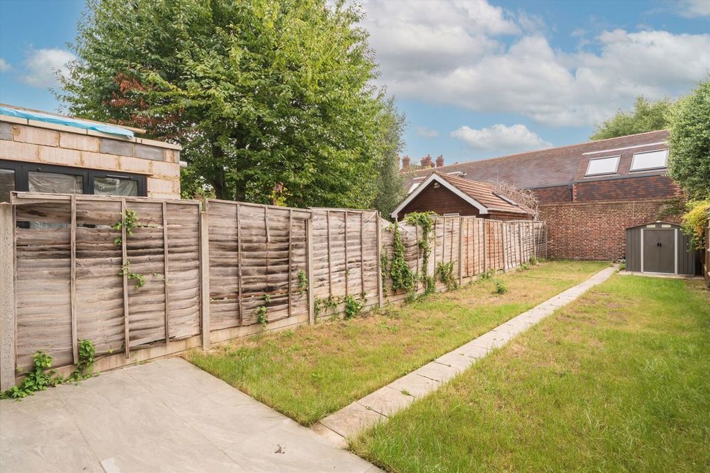 Property photo 3 of 8