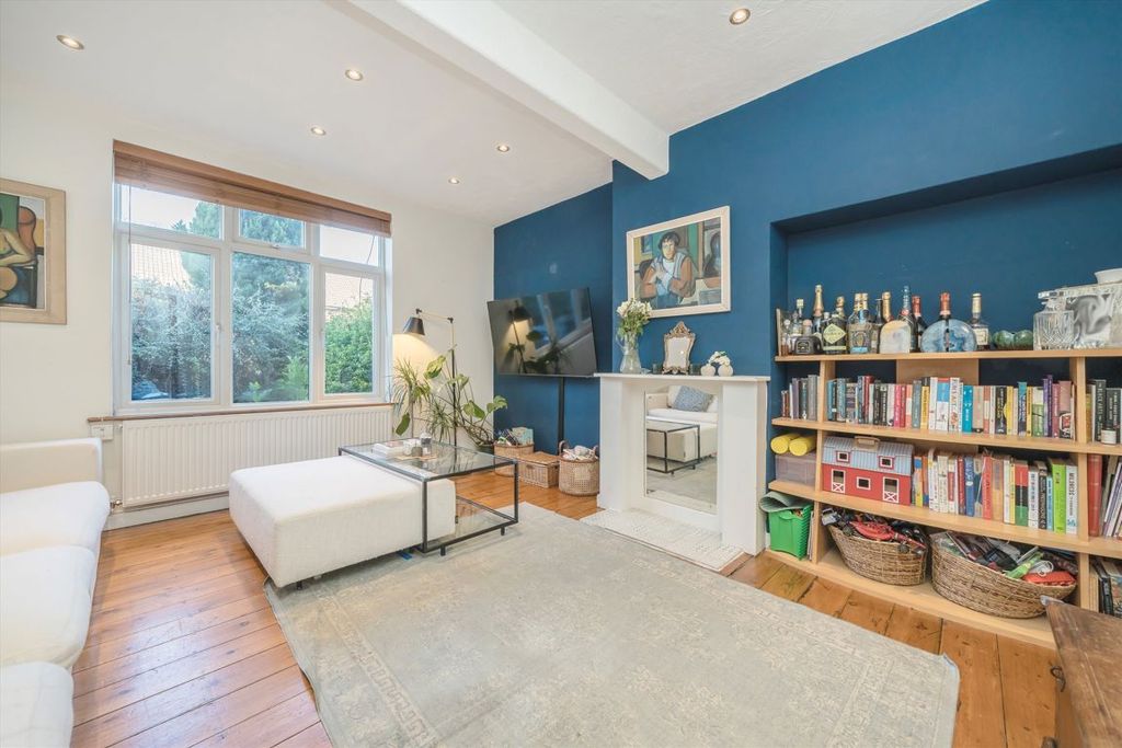 Property photo 2 of 7