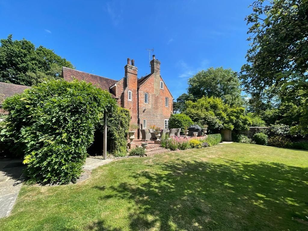 Property photo 1 of 36