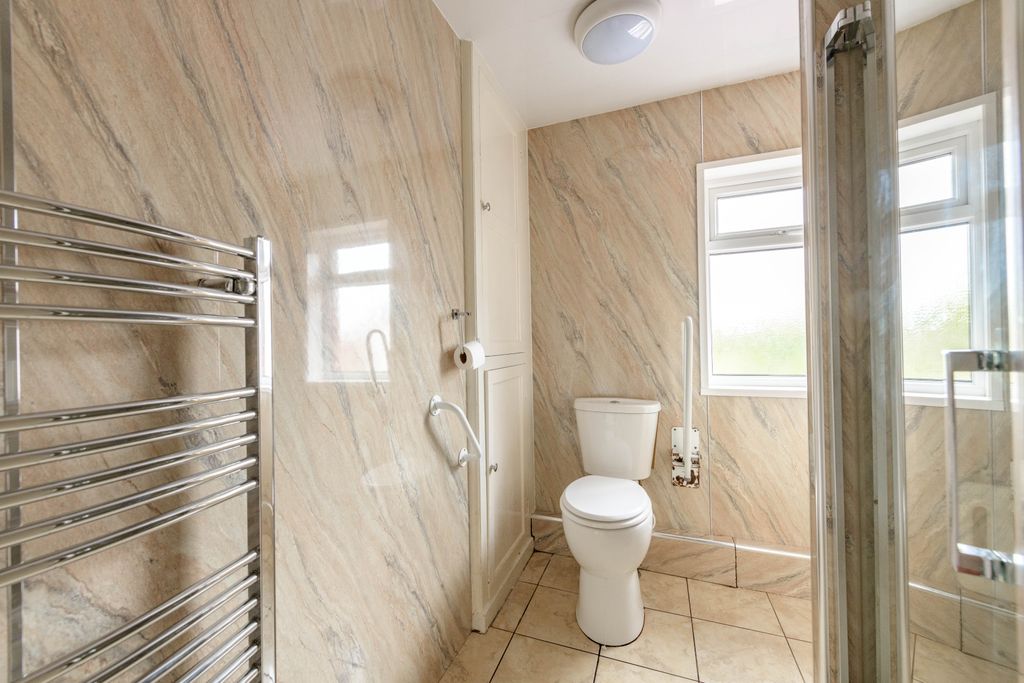 Property photo 3 of 22