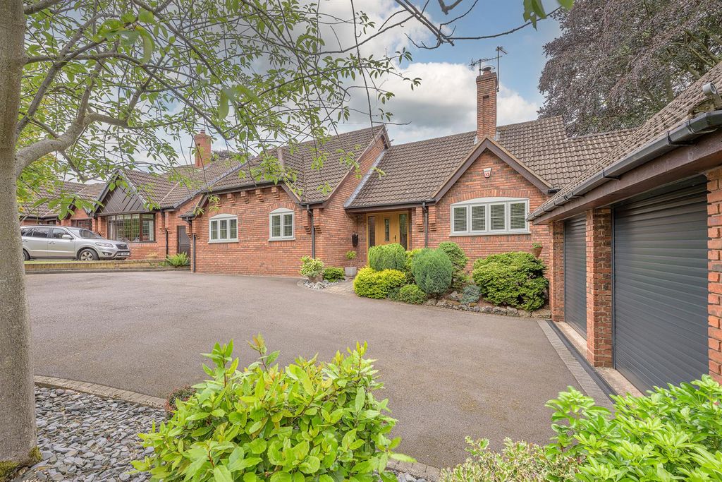 Property photo 1 of 35