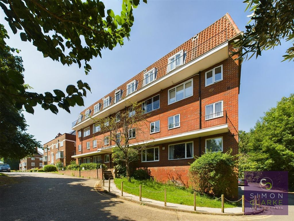 Property photo 2 of 8 Cam03369G0-Pr0133-Still012.Jpg