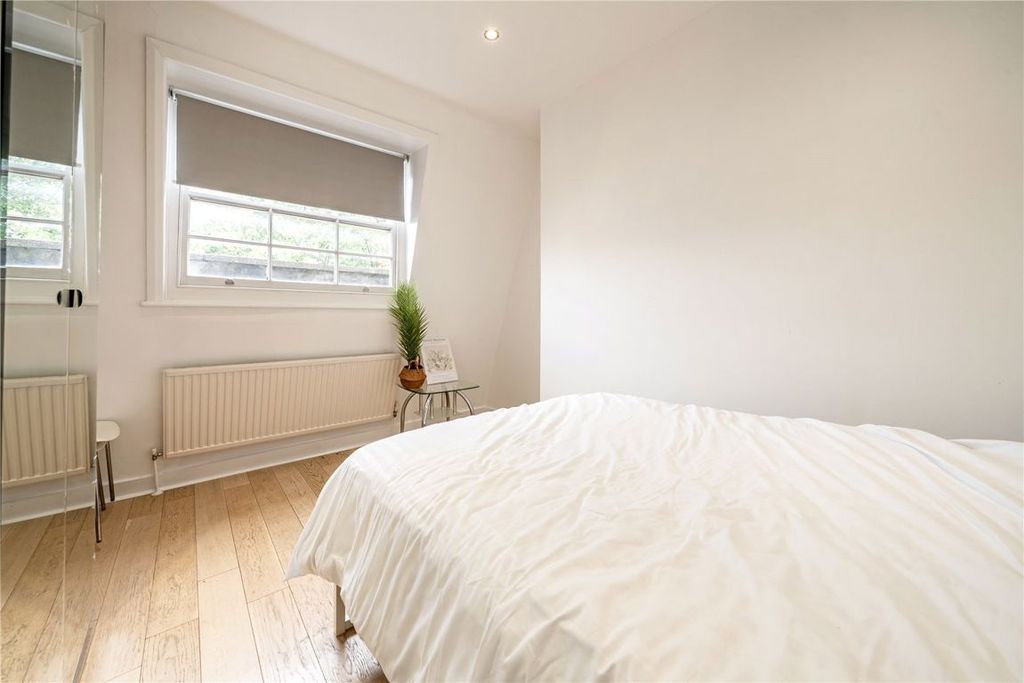 Property photo 3 of 5