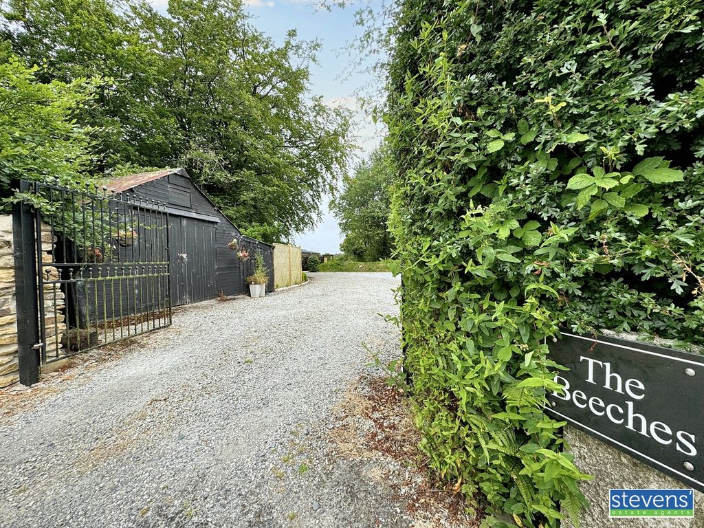 Property photo 2 of 30 Image00007