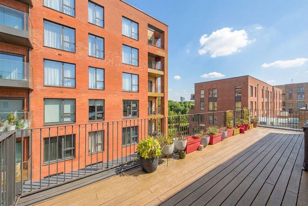 Property photo 3 of 9