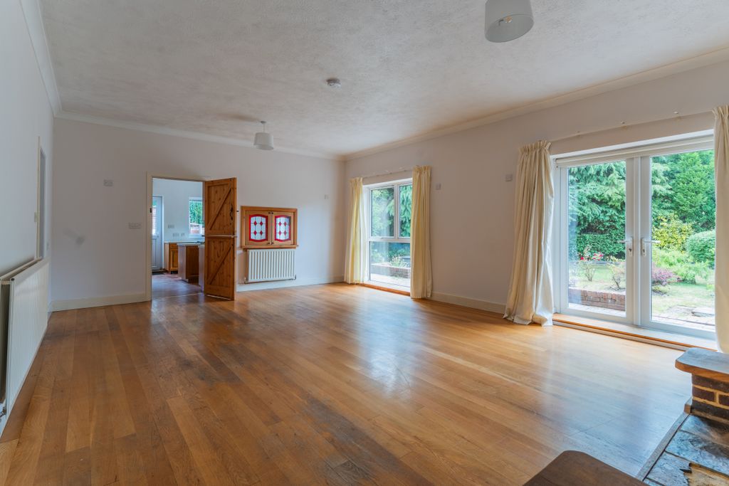 Property photo 2 of 10 Picture No. 06