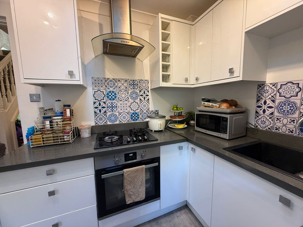 Property photo 2 of 11 Image