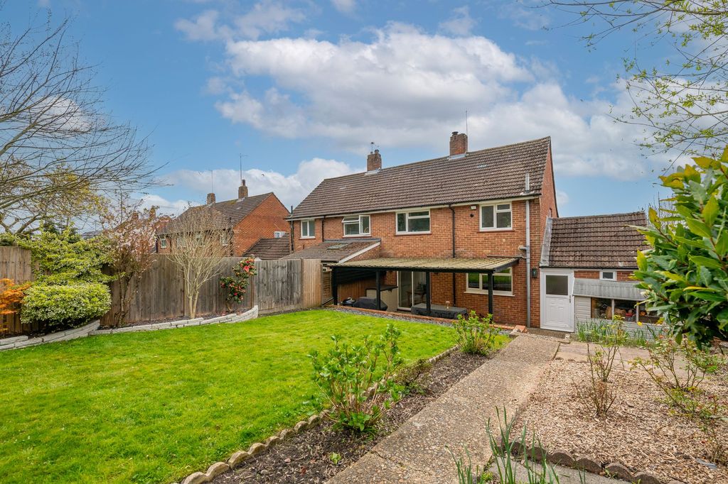 Property photo 2 of 21