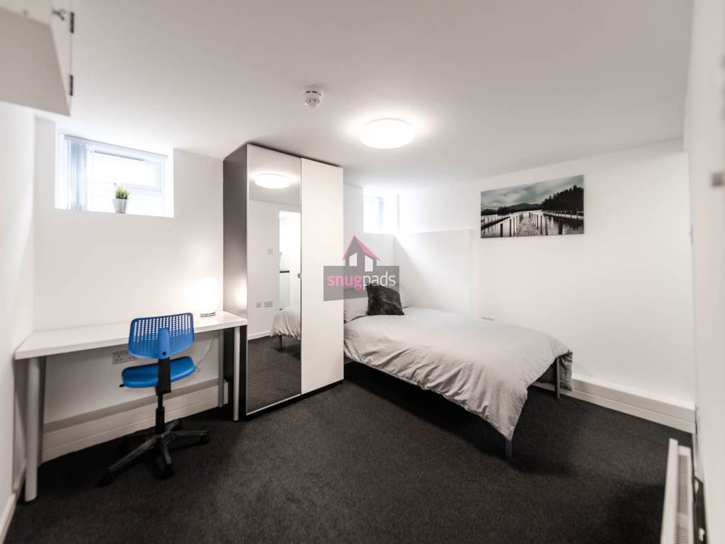Property photo 1 of 6 1