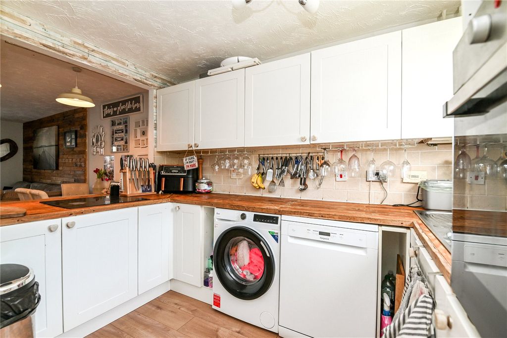 Property photo 2 of 15 Picture No. 03