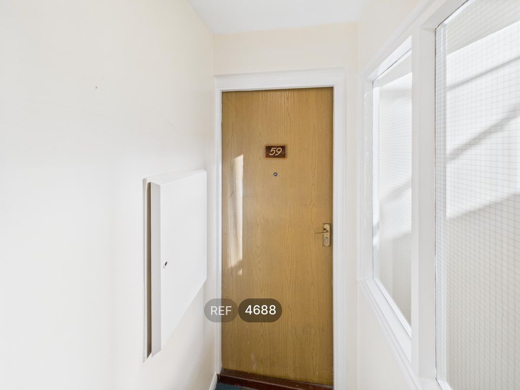 Property photo 3 of 15 Hallway