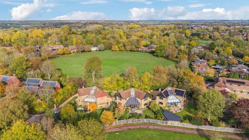 Property photo 1 of 32 Dji_20251022112440_0117_D-6668B7Bb0825E32Ac6Aab7B1