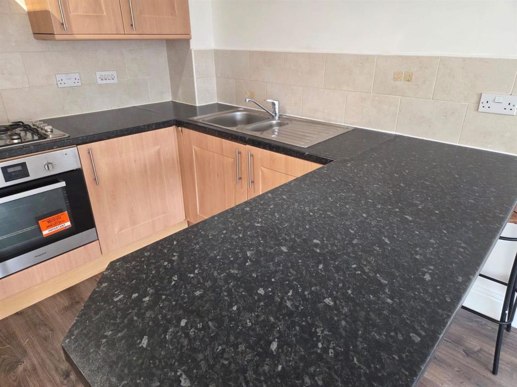 Property photo 3 of 8 Breakfast Bar