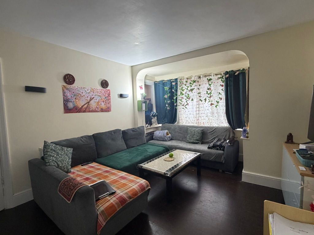 Property photo 2 of 13