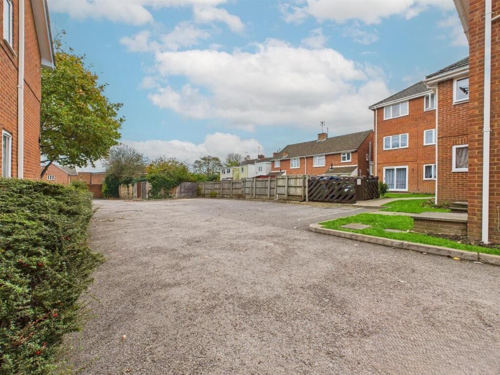 Property photo 1 of 9