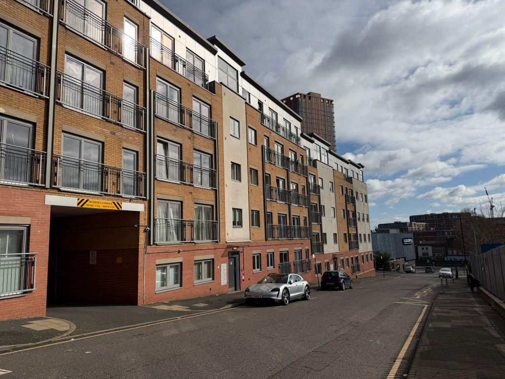 Property photo 2 of 12 Image