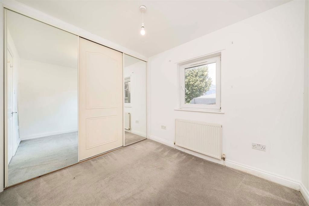 Property photo 3 of 3