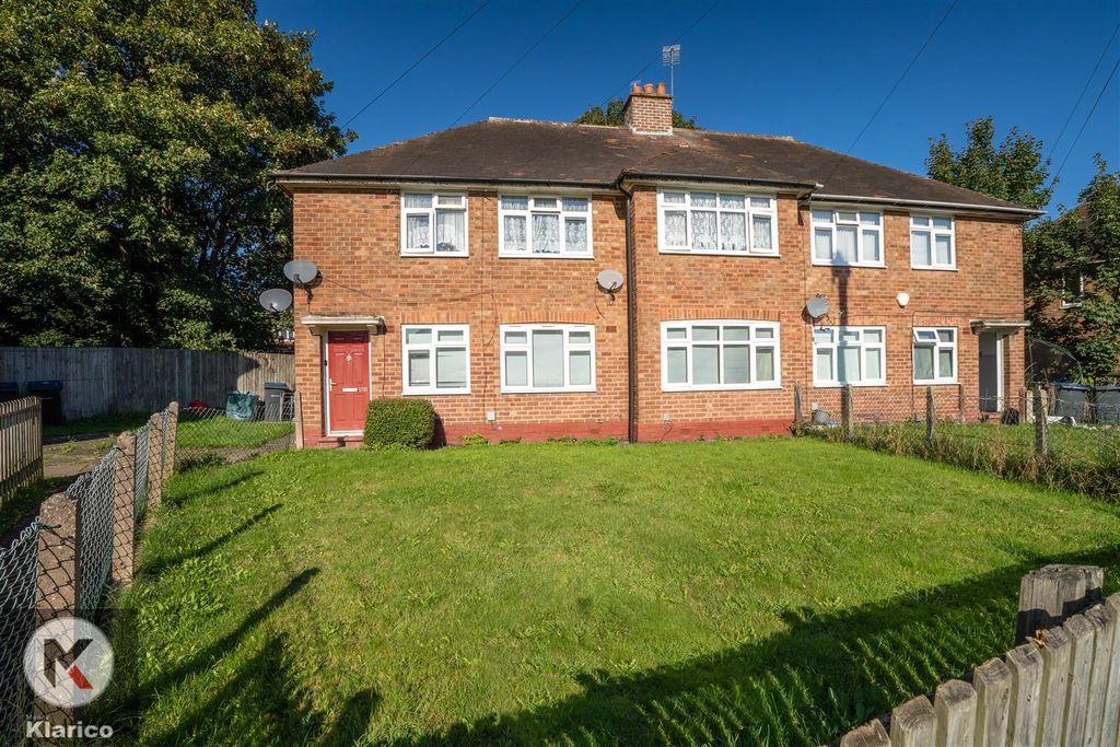 Property photo 1 of 11 Somerland Rd-11.Jpg