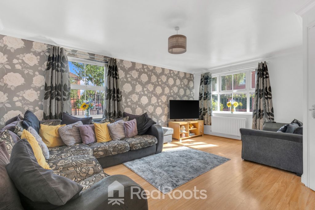 Property photo 2 of 20 4245174