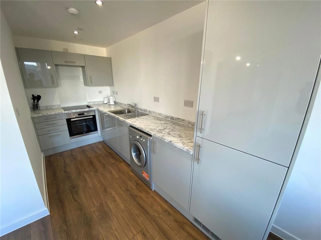 Property photo 3 of 5 Kitchen - Shc.Png