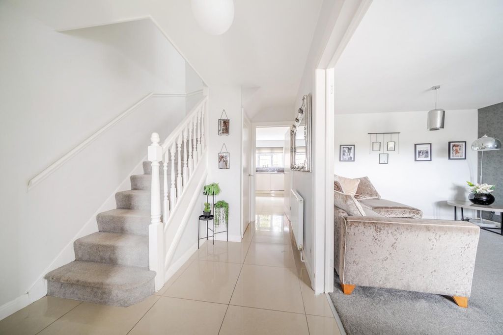 Property photo 3 of 22 5.Jpg