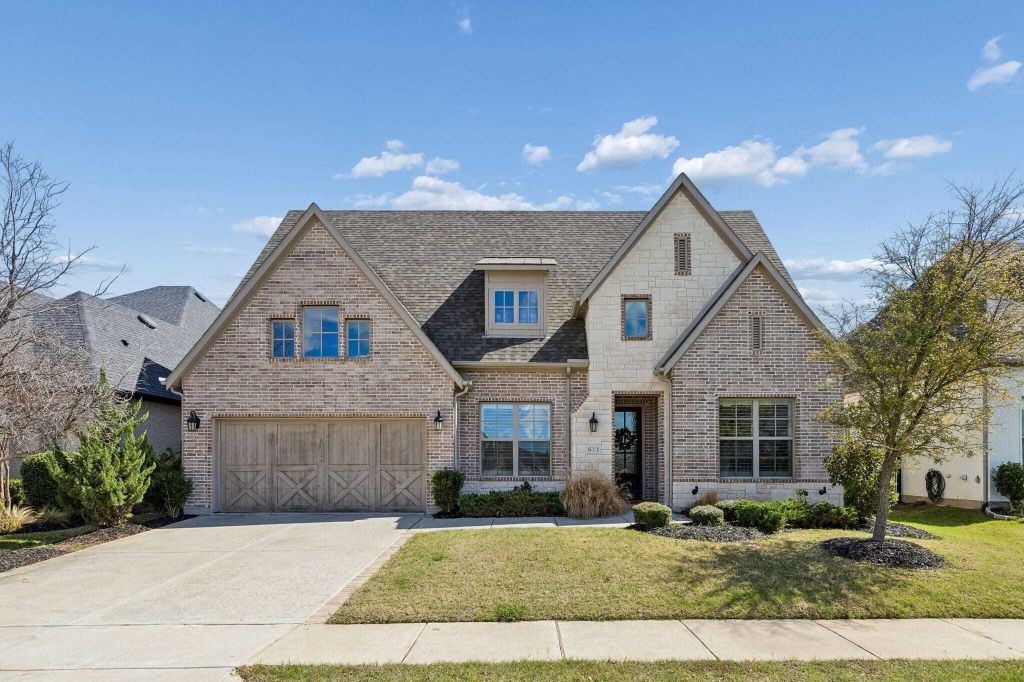 Property photo 1 of 31
