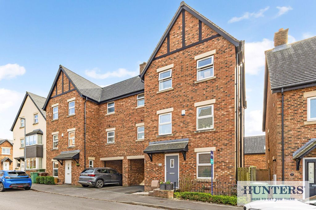 Property photo 1 of 30 Front (Exterior)