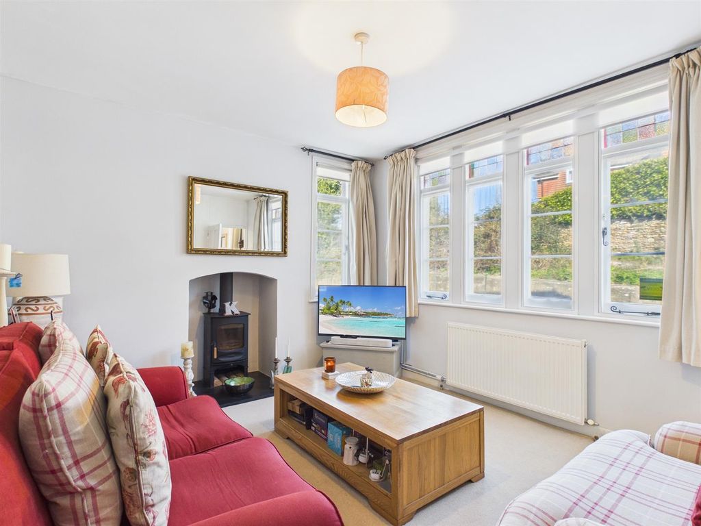 Property photo 2 of 11 Sitting Room