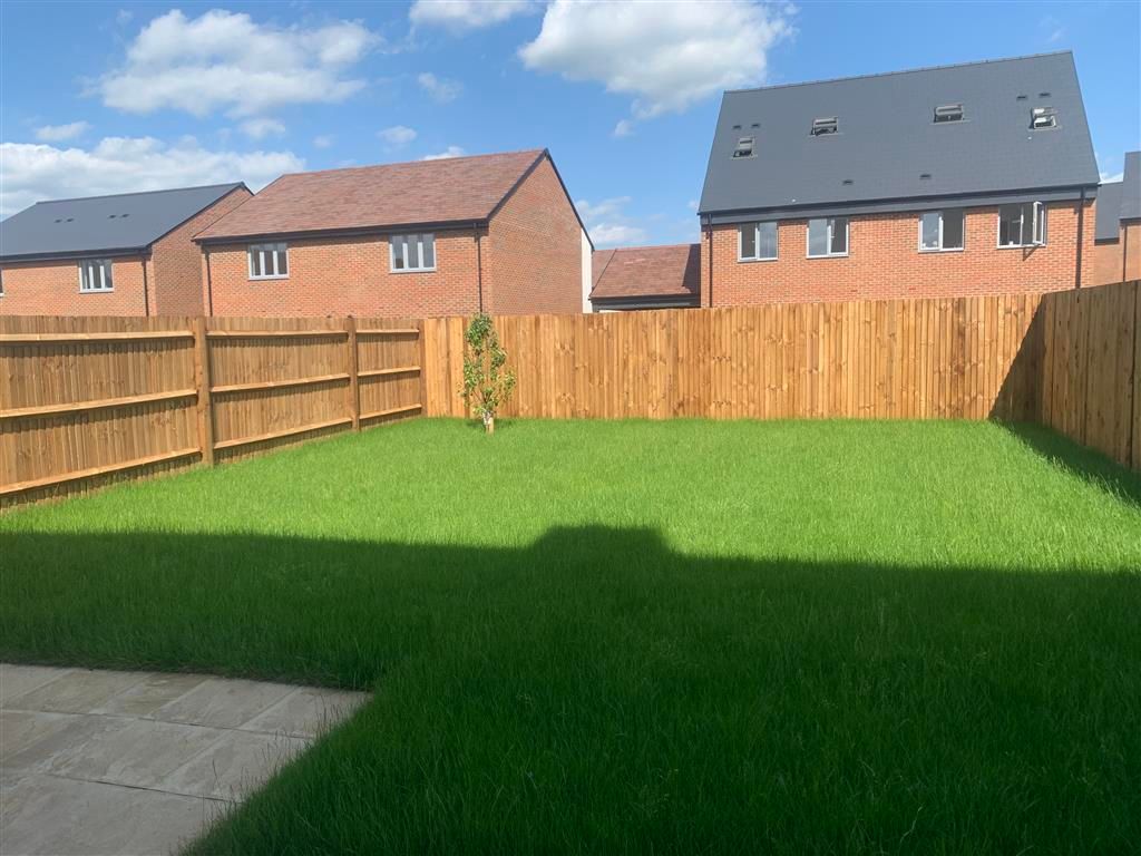 Property photo 2 of 16 Garden