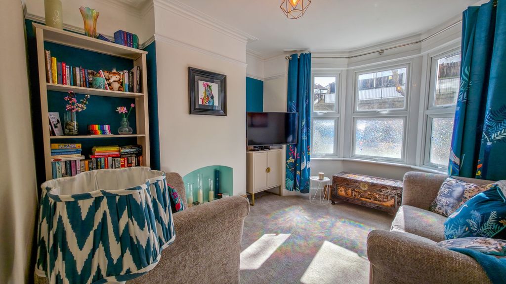 Property photo 2 of 27 20260328_110709