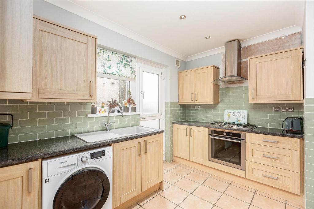 Property photo 2 of 38 Cz0A2022.Jpg