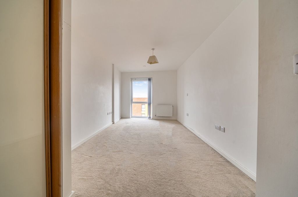 Property photo 2 of 11 Picture No. 01