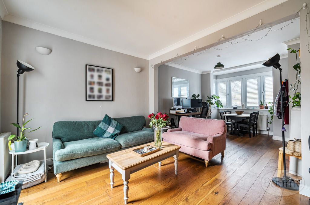 Property photo 3 of 10 E2597E3A-2753-4c5...