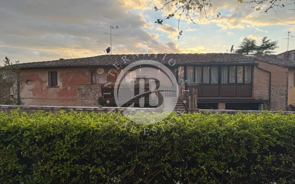 Property photo 1 of 25