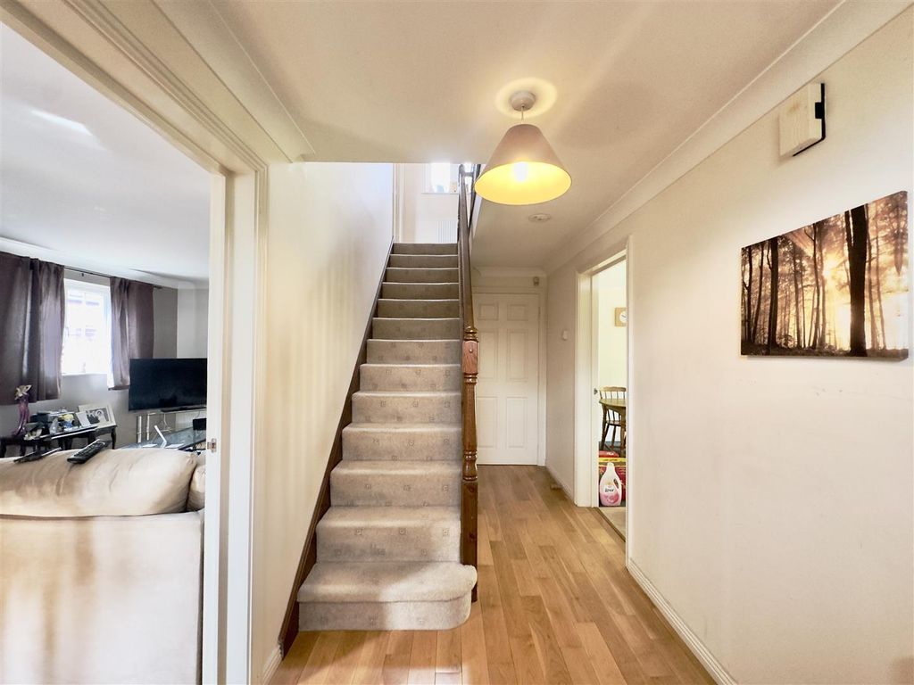 Property photo 3 of 17 3