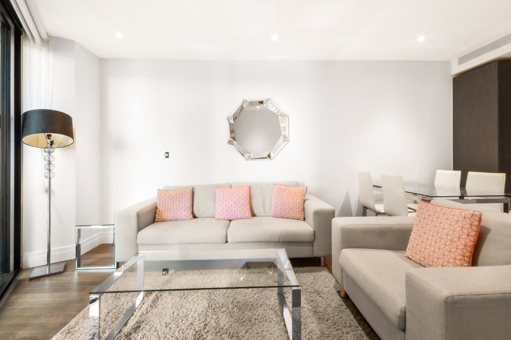 Property photo 2 of 14 145, 4 Riverlight...