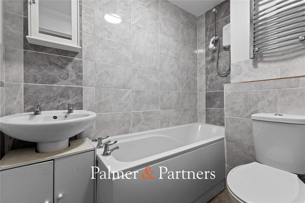 Property photo 3 of 11 Picture No. 09