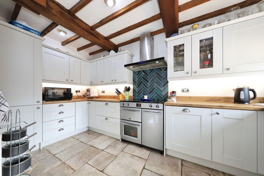 Property photo 2 of 26 Kitchen