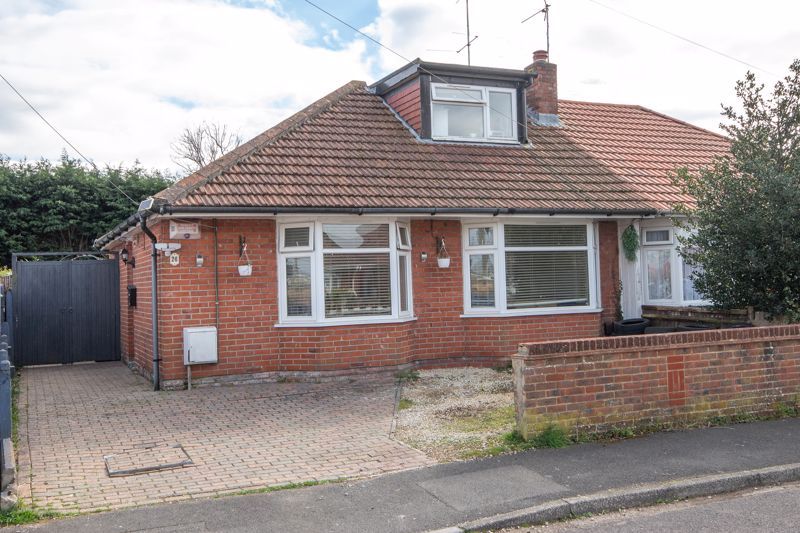 Property photo 1 of 12 External