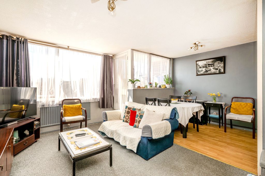 Property photo 3 of 12 Picture No. 14