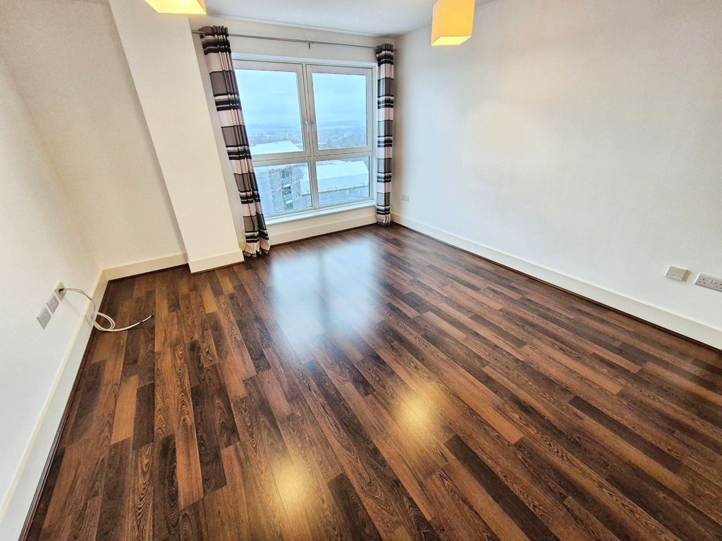 Property photo 2 of 10 Lounge/Dining Room